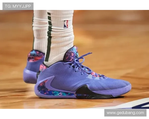 11月NBA球鞋上脚时间排行榜科比独占前三布克紧随其后耐克品牌强势占据前十