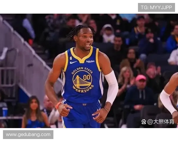 库里谈战胜开拓者的关键因素强调防守带动进攻的重要性